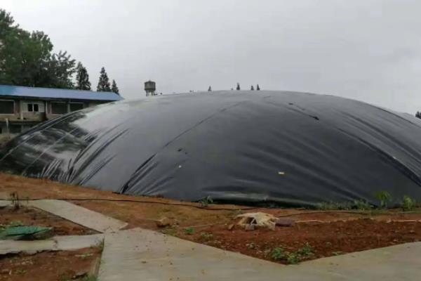 黑膜沼气池建造的优缺点