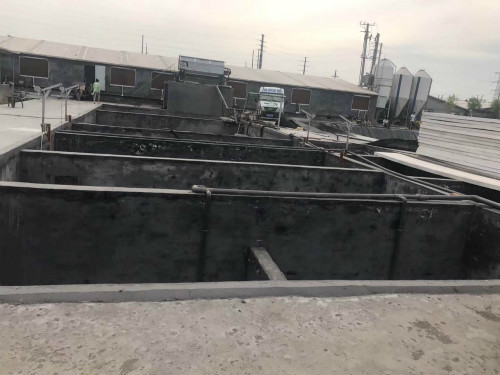 怎么建好黑膜沼气池?